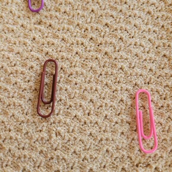 St. John Collection Long Boucle Knit Skirt Size 8 Light Yellow-Cream Color - Picture 13 of 13